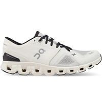 On zapatilla running mujer Cloud X 3 lateral exterior
